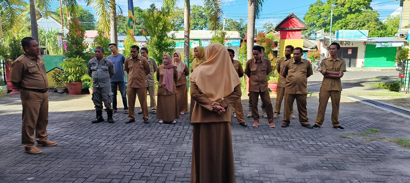 apel-pagi-di-kecamatan-sumbawa-dipimpin-oleh-sekretaris-kecamatan-evi-andriani